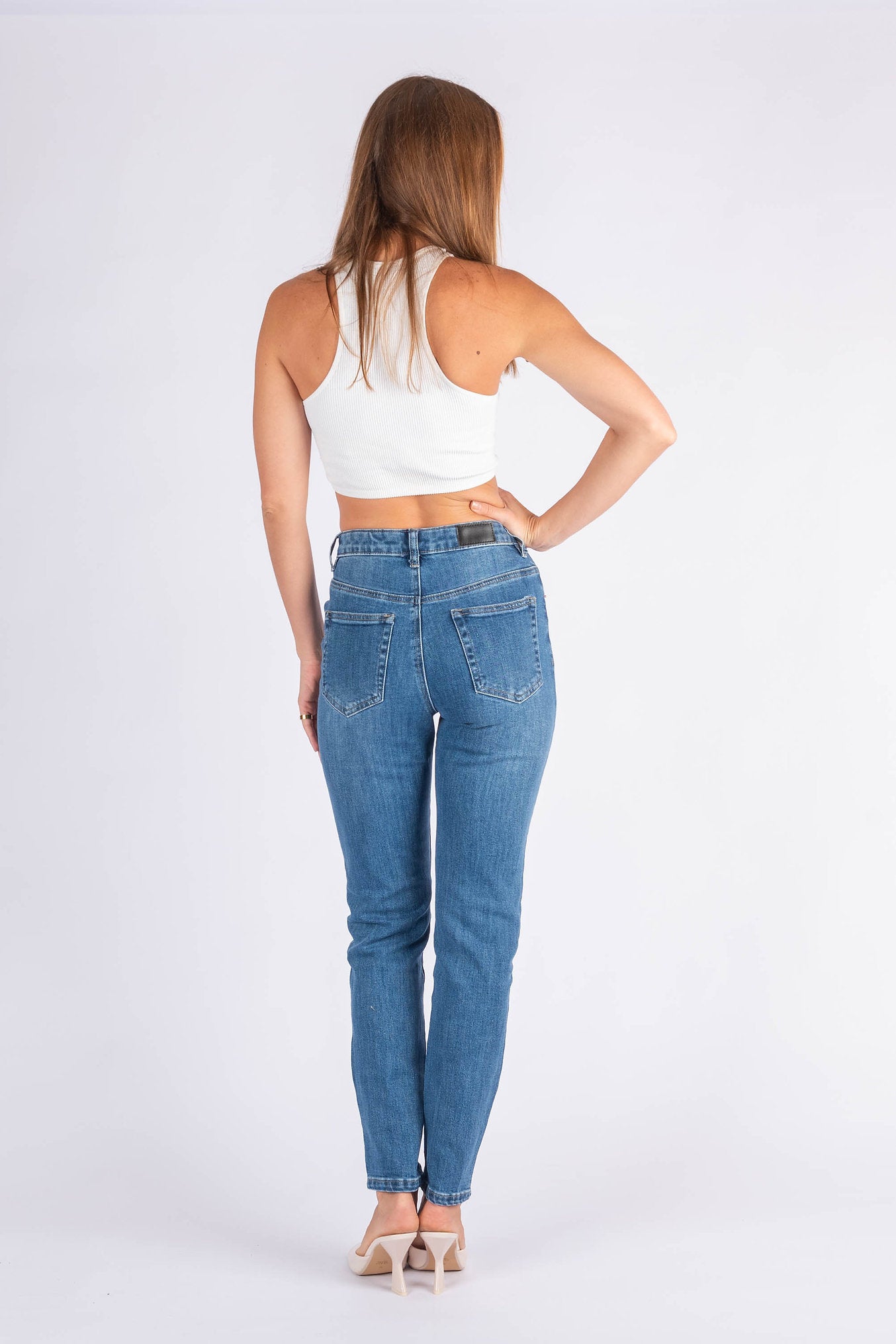 Wakee High Rise Straight Leg Jeans 3049