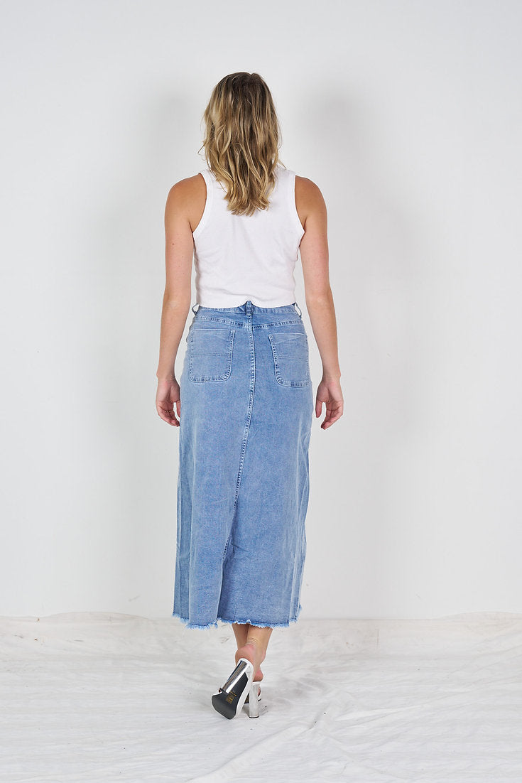 Wakee Maxi Denim Skirt With Frayed Hem 7131